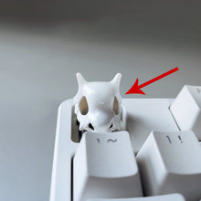 Load image into Gallery viewer, 1pc Cartoon Personality Tail Gaming R4 Resin Keycap Elves Keycaps festival gift For Cherry MX Mechanical Keyboard Key Cap