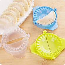 Load image into Gallery viewer, Kitchen Tools DIY Dumpling Mould Maker Dough Press Meat Pie Pastry Ravioli Tool Kitchen Bakeware Dining business mold
