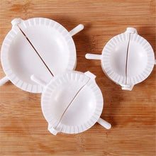 Load image into Gallery viewer, 3 Pieces Kitchen Dumpling Molds plastic Dough Press Dumpling Pie Ravioli Mould Cooking Pastry Chinese Food Maker 7CM/8CM/10CM crafting tool
