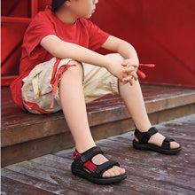 Load image into Gallery viewer, Summer Kids Sandals Breathable Boys Sandals Soft Comfortable Children&#39;s Shoes Outdoor Beach Kids Lightweight Sandal

