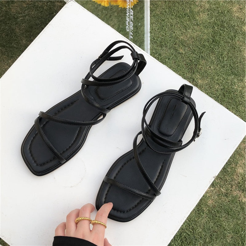 New Fashion Women Sandals Flat Heel Narrow Band Back Strap Summer Gladiator Shoes Ladies Casual Summer Beach Slides