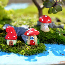 Load image into Gallery viewer, 3Pcs/Set Cute Cartoon Red Mushroom House DIY Resin Fairy Garden Craft Decoration Miniature Micro Gnome Terrarium Christmas Gift

