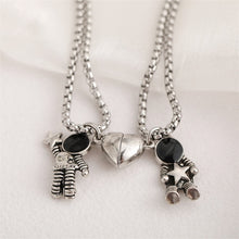 Load image into Gallery viewer, 2PCS/Set Couple Hold hands Necklace Magnet Matching Lover Heart Magnetic Necklace Unisex
